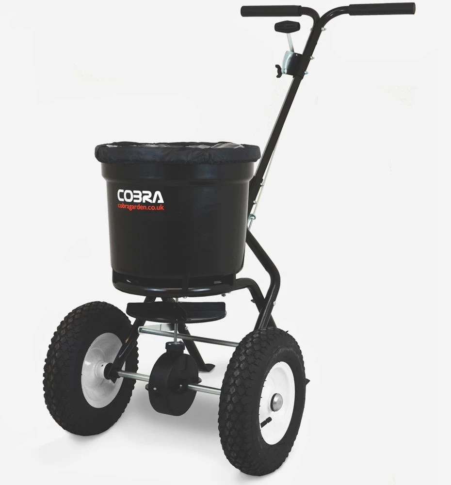 Cobra HS23 22kg Walk Behind Spreader 1 Cobra HS23 22kg Walk Behind Spreader