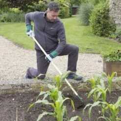 Wilkinson Sword Carbon Steel Draw Hoe 7 Wilkinson Sword Carbon Steel Draw Hoe -Wolf Garden Sales Store 45285 5157