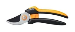 Fiskars Solid Pruner Bypass L P341
